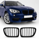 BMW E84 (09-15) juodos, blizgios, dvigubos grotelės