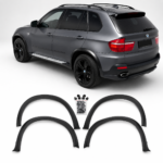 BMW E70 ratų arkų apdailos komplektas (2006-2013), matinė juoda